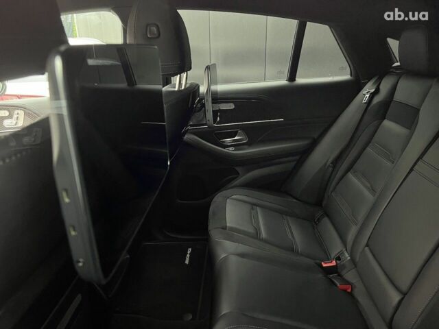 Мерседес ГЛЕ-Клас, об'ємом двигуна 3.98 л та пробігом 22 тис. км за 155195 $, фото 35 на Automoto.ua