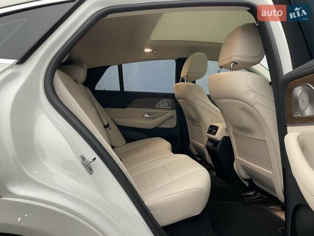 Мерседес ГЛЕ-Класс, объемом двигателя 2 л и пробегом 44 тыс. км за 80511 $, фото 26 на Automoto.ua