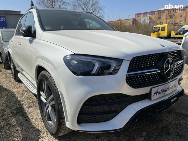 Мерседес ГЛЕ-Класс, объемом двигателя 2 л и пробегом 8 тыс. км за 83032 $, фото 17 на Automoto.ua