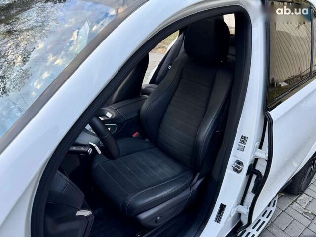 Мерседес ГЛЕ-Класс, объемом двигателя 0 л и пробегом 105 тыс. км за 64800 $, фото 20 на Automoto.ua