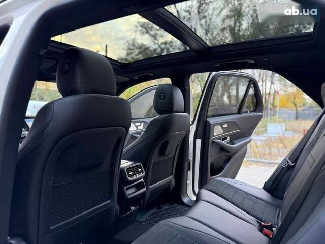 Мерседес ГЛЕ-Класс, объемом двигателя 0 л и пробегом 105 тыс. км за 64800 $, фото 23 на Automoto.ua