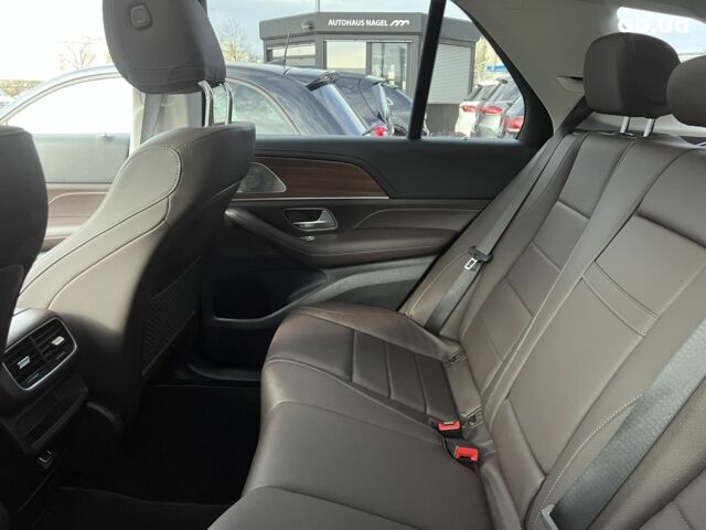 Мерседес ГЛЕ-Класс, объемом двигателя 1.99 л и пробегом 10 тыс. км за 86727 $, фото 2 на Automoto.ua