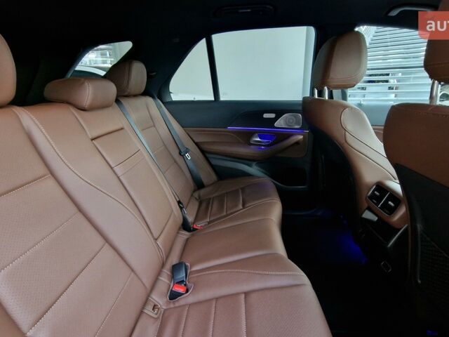 Мерседес ГЛЕ-Класс, объемом двигателя 1.99 л и пробегом 0 тыс. км за 118467 $, фото 16 на Automoto.ua