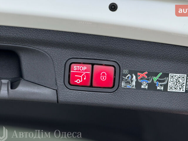 Мерседес ГЛЕ-Класс, объемом двигателя 1.99 л и пробегом 0 тыс. км за 110570 $, фото 11 на Automoto.ua