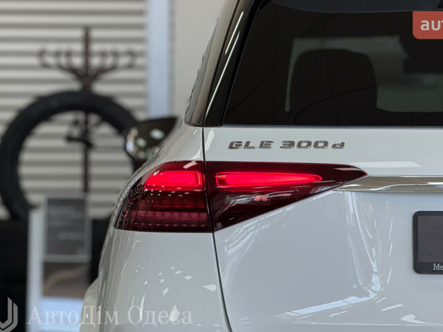 Мерседес ГЛЕ-Класс, объемом двигателя 1.99 л и пробегом 0 тыс. км за 110570 $, фото 9 на Automoto.ua