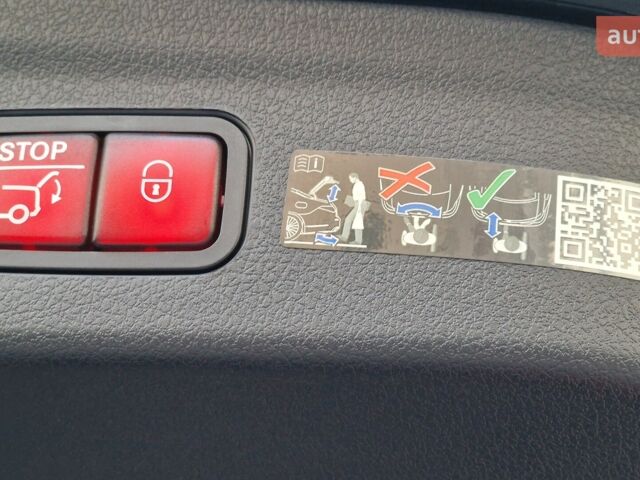 Мерседес ГЛЕ-Класс, объемом двигателя 1.99 л и пробегом 0 тыс. км за 115526 $, фото 23 на Automoto.ua