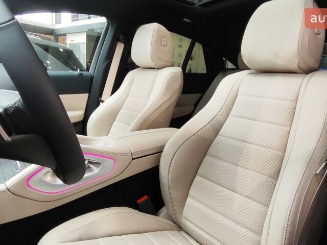 Мерседес ГЛЕ-Класс, объемом двигателя 1.99 л и пробегом 0 тыс. км за 119189 $, фото 17 на Automoto.ua