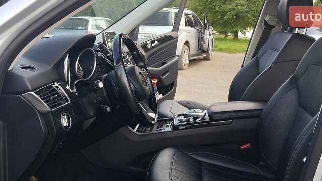 Серый Мерседес ГЛЕ-Класс, объемом двигателя 3.5 л и пробегом 96 тыс. км за 26900 $, фото 48 на Automoto.ua