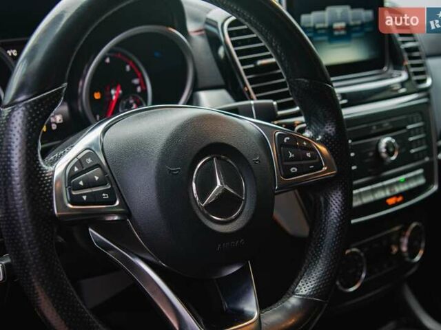 Мерседес ГЛЕ-Класс 2015 в Киеве на Automoto.ua Серый Мерседес ГЛЕ-Класс, объемом двигателя 2.99 л и пробегом 155 тыс. км за 43999 $, фото 17 на Automoto.ua