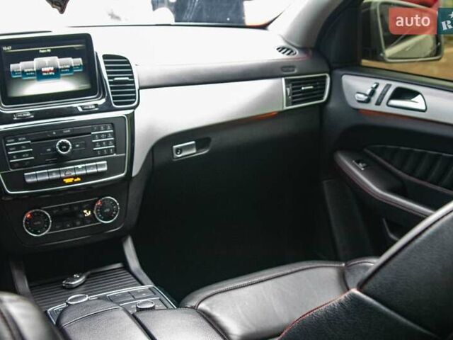 Мерседес ГЛЕ-Класс 2015 в Киеве на Automoto.ua Серый Мерседес ГЛЕ-Класс, объемом двигателя 2.99 л и пробегом 155 тыс. км за 43999 $, фото 20 на Automoto.ua