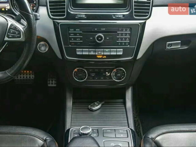 Сірий Мерседес ГЛЕ-Клас, об'ємом двигуна 3 л та пробігом 155 тис. км за 43800 $, фото 24 на Automoto.ua