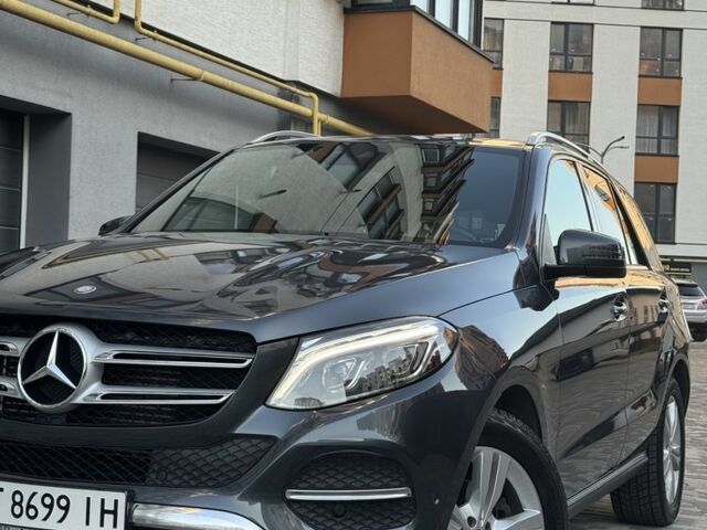 Серый Мерседес ГЛЕ-Класс, объемом двигателя 3 л и пробегом 310 тыс. км за 33000 $, фото 1 на Automoto.ua