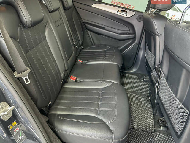 Серый Мерседес ГЛЕ-Класс, объемом двигателя 2.99 л и пробегом 197 тыс. км за 29450 $, фото 9 на Automoto.ua