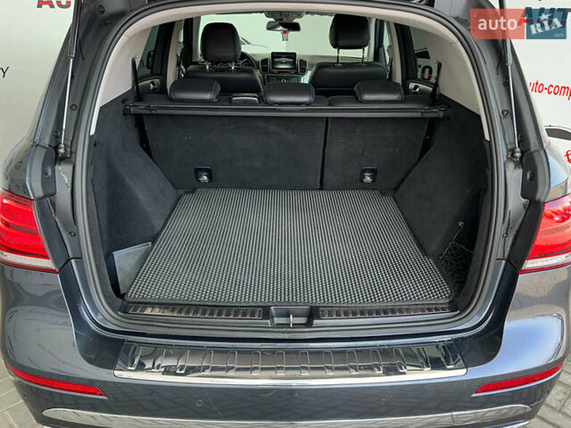 Серый Мерседес ГЛЕ-Класс, объемом двигателя 2.99 л и пробегом 197 тыс. км за 29450 $, фото 4 на Automoto.ua