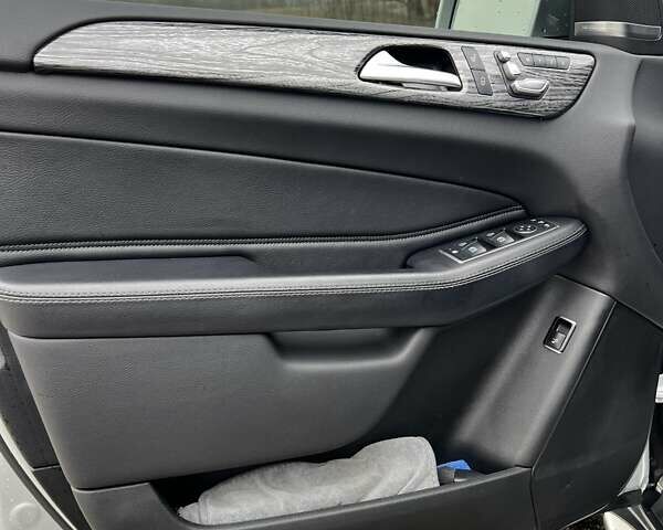 Серый Мерседес ГЛЕ-Класс, объемом двигателя 2.99 л и пробегом 181 тыс. км за 30500 $, фото 19 на Automoto.ua