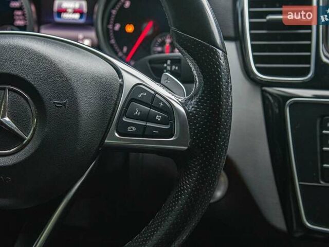 Мерседес ГЛЕ-Класс 2015 в Киеве на Automoto.ua Серый Мерседес ГЛЕ-Класс, объемом двигателя 2.99 л и пробегом 155 тыс. км за 43999 $, фото 19 на Automoto.ua