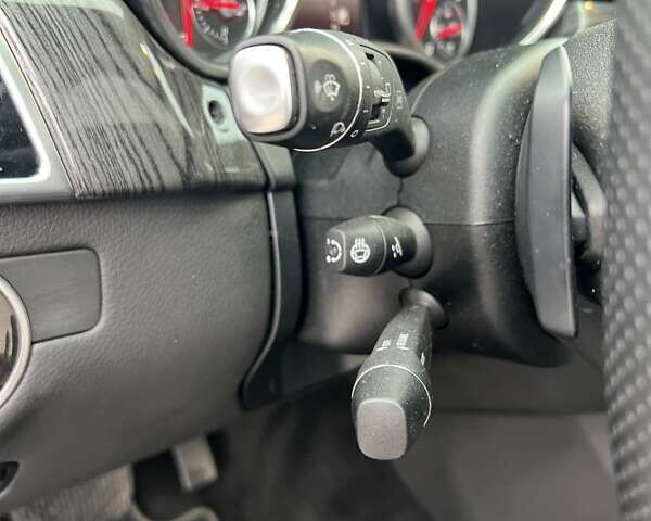 Серый Мерседес ГЛЕ-Класс, объемом двигателя 2.99 л и пробегом 181 тыс. км за 30500 $, фото 15 на Automoto.ua