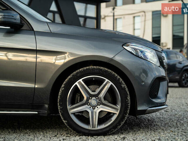 Серый Мерседес ГЛЕ-Класс, объемом двигателя 2.99 л и пробегом 253 тыс. км за 37500 $, фото 12 на Automoto.ua