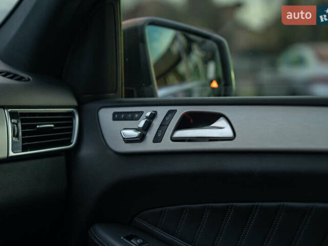 Серый Мерседес ГЛЕ-Класс, объемом двигателя 2.99 л и пробегом 253 тыс. км за 37500 $, фото 40 на Automoto.ua