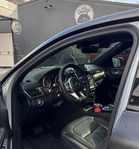 Серый Мерседес ГЛЕ-Класс, объемом двигателя 2.99 л и пробегом 123 тыс. км за 48000 $, фото 10 на Automoto.ua