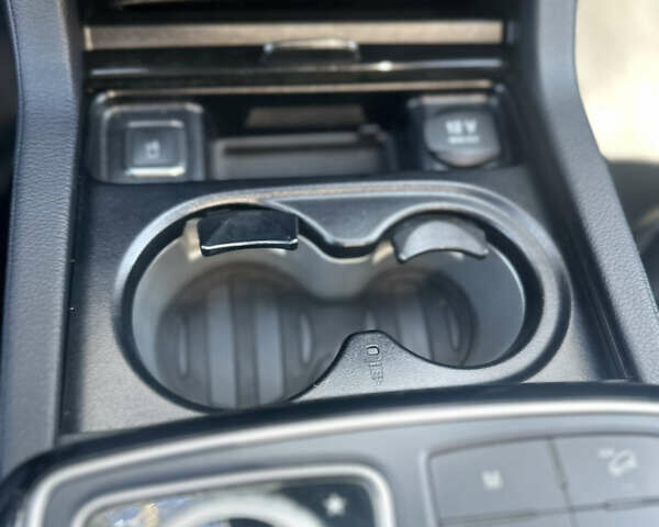 Мерседес ГЛЕ-Клас 2016 у Черкасах на Automoto.ua Сірий Мерседес ГЛЕ-Клас, об'ємом двигуна 2.99 л та пробігом 144 тис. км за 36500 $, фото 14 на Automoto.ua