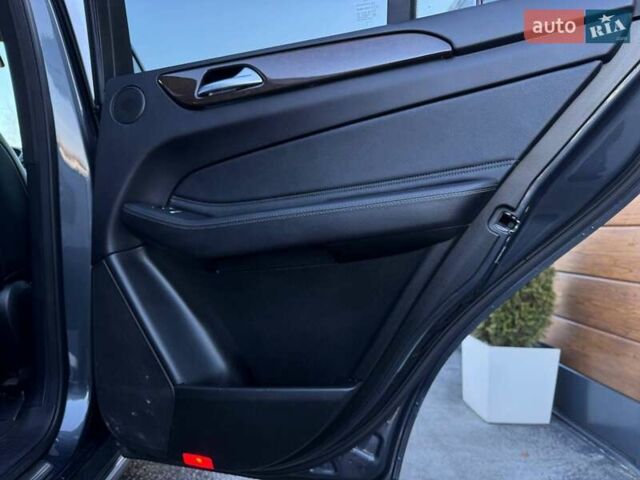 Серый Мерседес ГЛЕ-Класс, объемом двигателя 3.5 л и пробегом 159 тыс. км за 24500 $, фото 71 на Automoto.ua