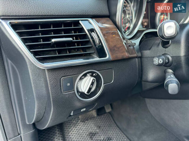 Сірий Мерседес ГЛЕ-Клас, об'ємом двигуна 2.2 л та пробігом 220 тис. км за 24000 $, фото 40 на Automoto.ua