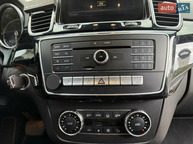 Серый Мерседес ГЛЕ-Класс, объемом двигателя 2.99 л и пробегом 194 тыс. км за 46000 $, фото 16 на Automoto.ua