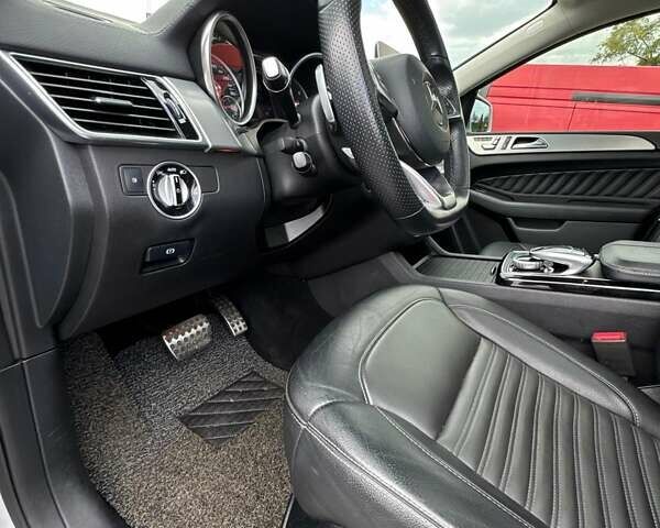 Мерседес ГЛЕ-Клас 2016 у Дніпро (Дніпропетровську) на Automoto.ua Сірий Мерседес ГЛЕ-Клас, об'ємом двигуна 2.99 л та пробігом 166 тис. км за 41500 $, фото 13 на Automoto.ua