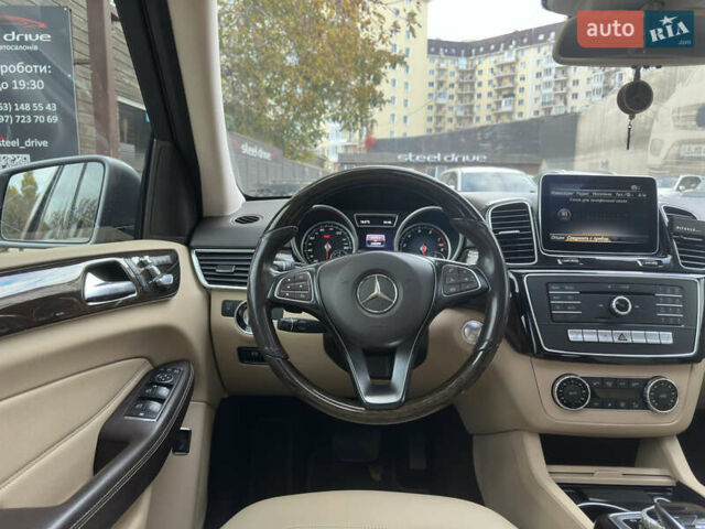 Серый Мерседес ГЛЕ-Класс, объемом двигателя 3.5 л и пробегом 168 тыс. км за 25899 $, фото 25 на Automoto.ua