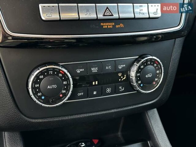 Сірий Мерседес ГЛЕ-Клас, об'ємом двигуна 3.5 л та пробігом 162 тис. км за 27499 $, фото 28 на Automoto.ua