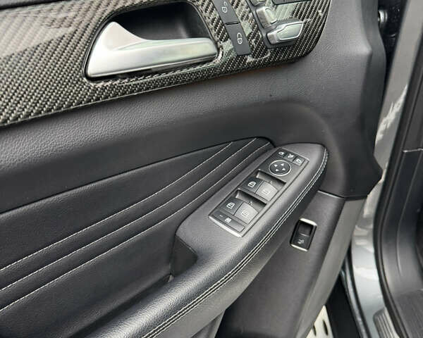 Серый Мерседес ГЛЕ-Класс, объемом двигателя 3 л и пробегом 58 тыс. км за 44777 $, фото 17 на Automoto.ua