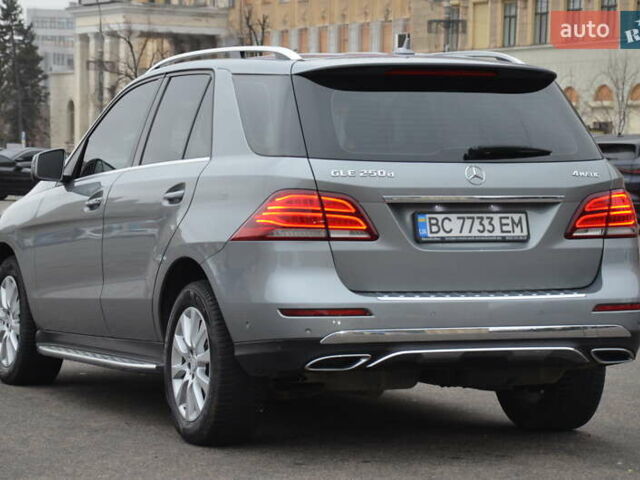 Серый Мерседес ГЛЕ-Класс, объемом двигателя 2.2 л и пробегом 211 тыс. км за 26600 $, фото 16 на Automoto.ua