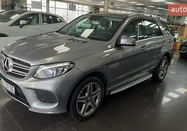 Серый Мерседес ГЛЕ-Класс, объемом двигателя 3 л и пробегом 108 тыс. км за 33000 $, фото 3 на Automoto.ua