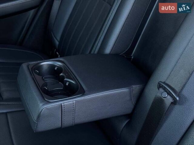 Серый Мерседес ГЛЕ-Класс, объемом двигателя 3.5 л и пробегом 159 тыс. км за 24500 $, фото 63 на Automoto.ua