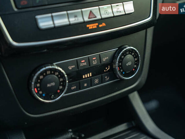 Серый Мерседес ГЛЕ-Класс, объемом двигателя 2.99 л и пробегом 253 тыс. км за 37500 $, фото 35 на Automoto.ua