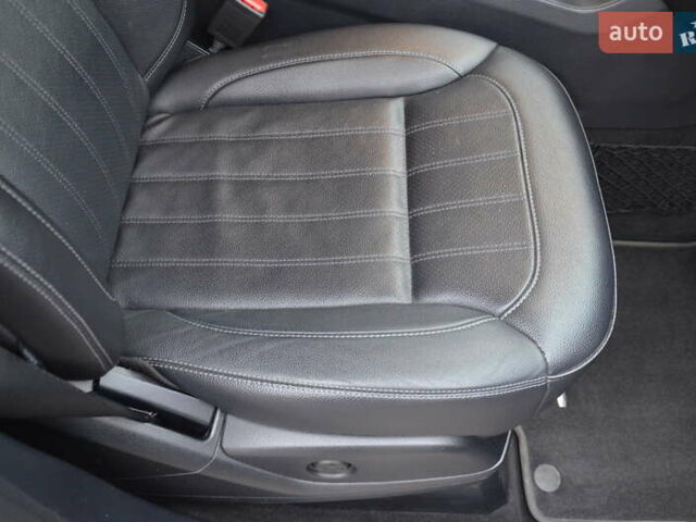 Серый Мерседес ГЛЕ-Класс, объемом двигателя 2.2 л и пробегом 211 тыс. км за 26600 $, фото 68 на Automoto.ua