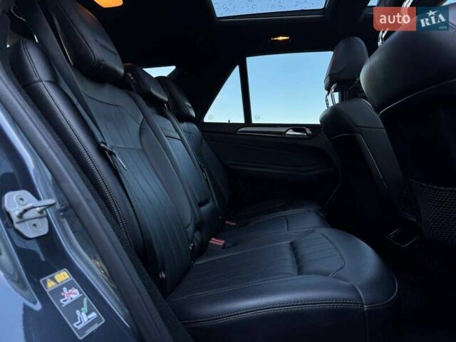 Серый Мерседес ГЛЕ-Класс, объемом двигателя 3.5 л и пробегом 159 тыс. км за 24500 $, фото 74 на Automoto.ua