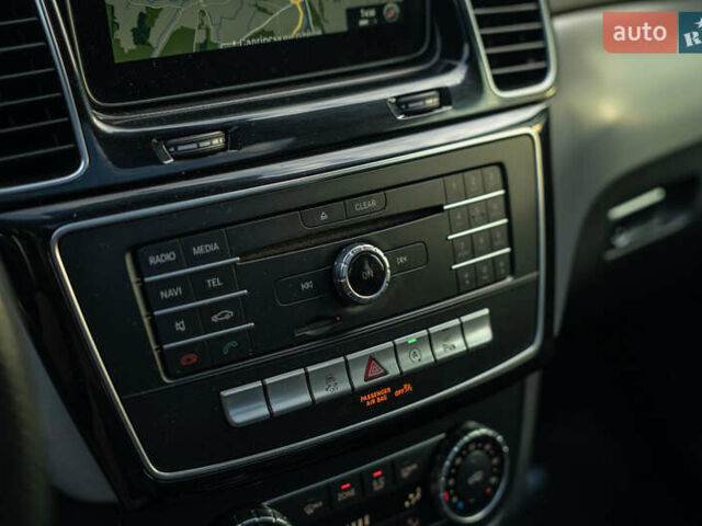 Серый Мерседес ГЛЕ-Класс, объемом двигателя 2.99 л и пробегом 253 тыс. км за 37500 $, фото 34 на Automoto.ua