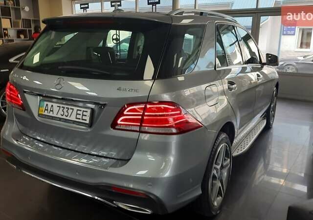 Серый Мерседес ГЛЕ-Класс, объемом двигателя 3 л и пробегом 108 тыс. км за 33000 $, фото 5 на Automoto.ua