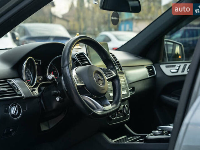 Серый Мерседес ГЛЕ-Класс, объемом двигателя 2.99 л и пробегом 253 тыс. км за 37500 $, фото 24 на Automoto.ua