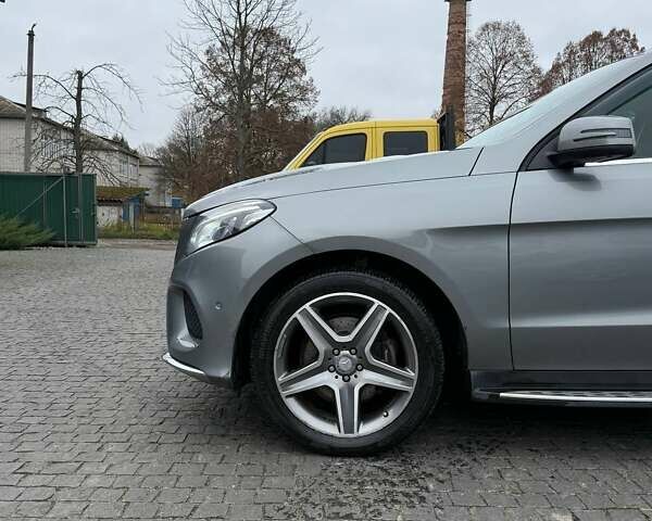 Сірий Мерседес ГЛЕ-Клас, об'ємом двигуна 2.99 л та пробігом 145 тис. км за 43000 $, фото 3 на Automoto.ua