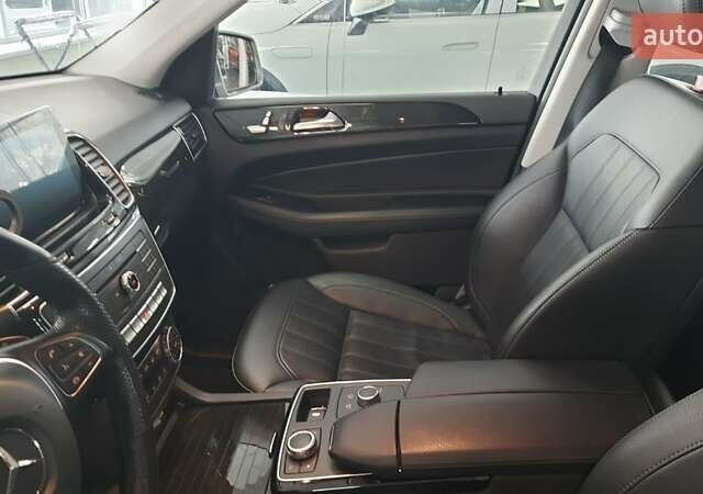 Серый Мерседес ГЛЕ-Класс, объемом двигателя 3 л и пробегом 108 тыс. км за 33000 $, фото 10 на Automoto.ua