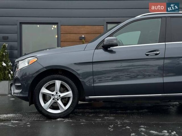 Серый Мерседес ГЛЕ-Класс, объемом двигателя 3.5 л и пробегом 159 тыс. км за 24500 $, фото 12 на Automoto.ua