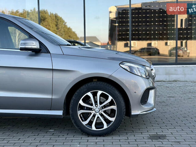 Серый Мерседес ГЛЕ-Класс, объемом двигателя 2.99 л и пробегом 127 тыс. км за 36499 $, фото 9 на Automoto.ua