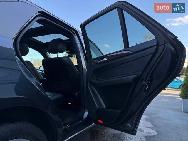 Серый Мерседес ГЛЕ-Класс, объемом двигателя 3.5 л и пробегом 159 тыс. км за 24500 $, фото 70 на Automoto.ua