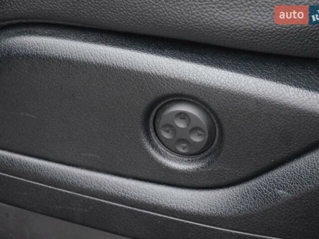 Сірий Мерседес ГЛЕ-Клас, об'ємом двигуна 2.2 л та пробігом 211 тис. км за 26900 $, фото 51 на Automoto.ua