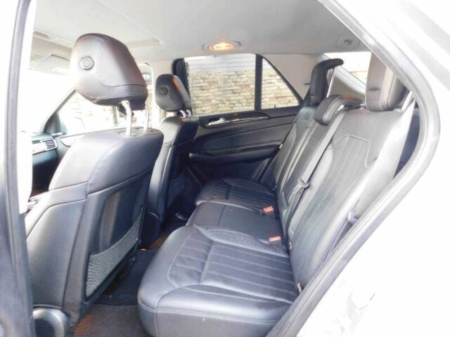 Серый Мерседес ГЛЕ-Класс, объемом двигателя 2.1 л и пробегом 78 тыс. км за 10000 $, фото 10 на Automoto.ua