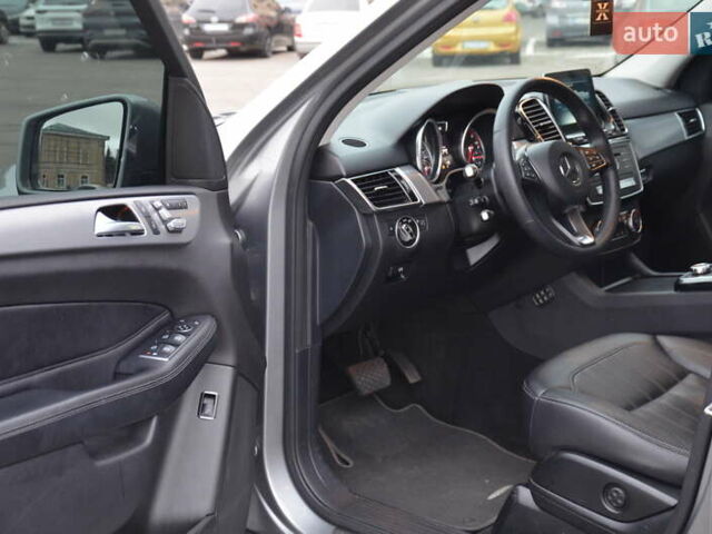 Серый Мерседес ГЛЕ-Класс, объемом двигателя 2.2 л и пробегом 211 тыс. км за 26600 $, фото 44 на Automoto.ua