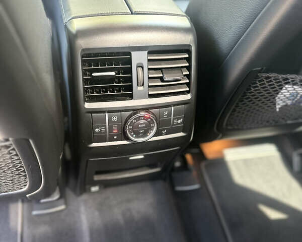 Мерседес ГЛЕ-Клас 2016 у Черкасах на Automoto.ua Сірий Мерседес ГЛЕ-Клас, об'ємом двигуна 2.99 л та пробігом 144 тис. км за 36500 $, фото 18 на Automoto.ua